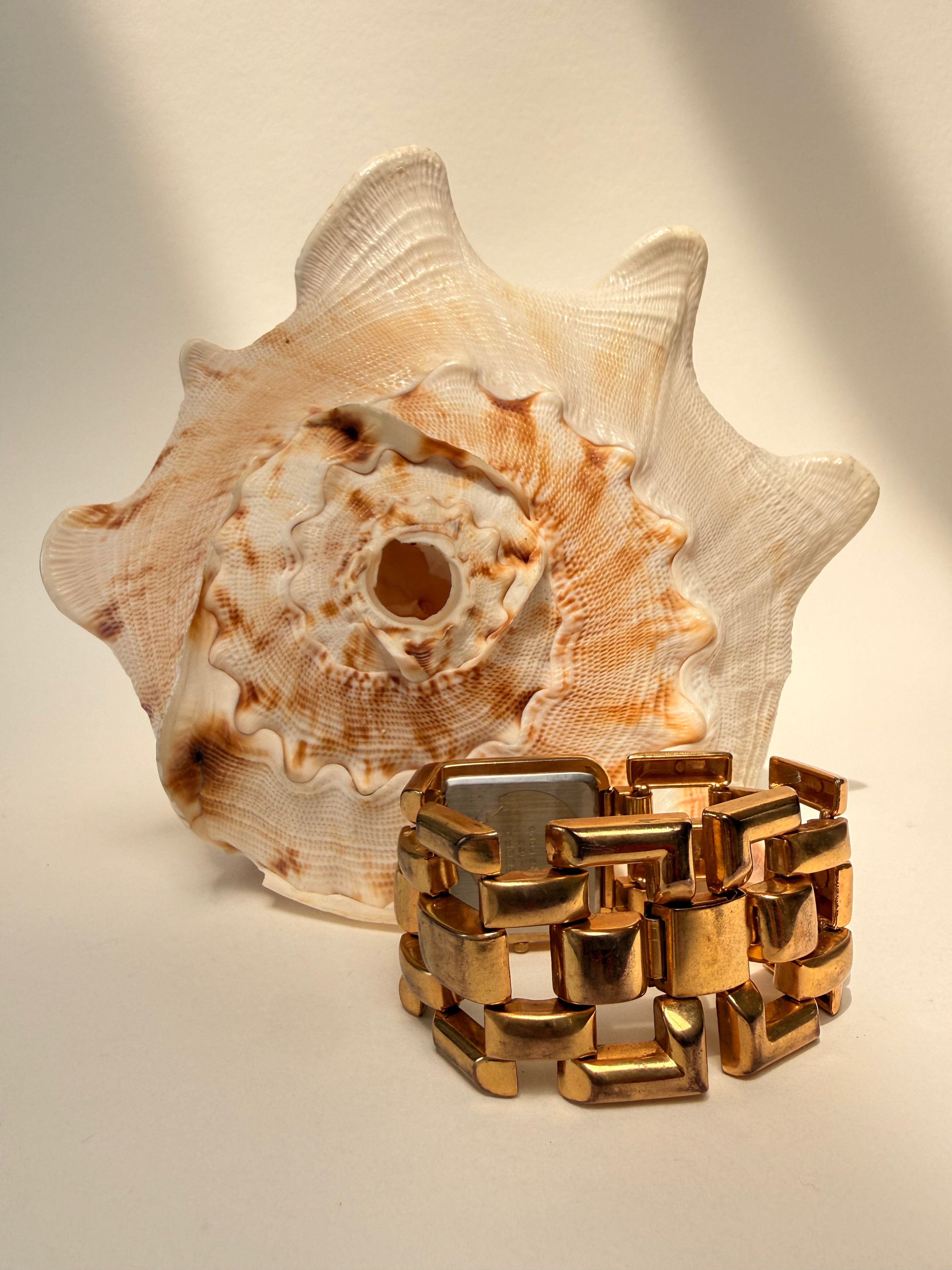 GOLD STICK STRAP JEWELRY CLASP WRIST WATCH