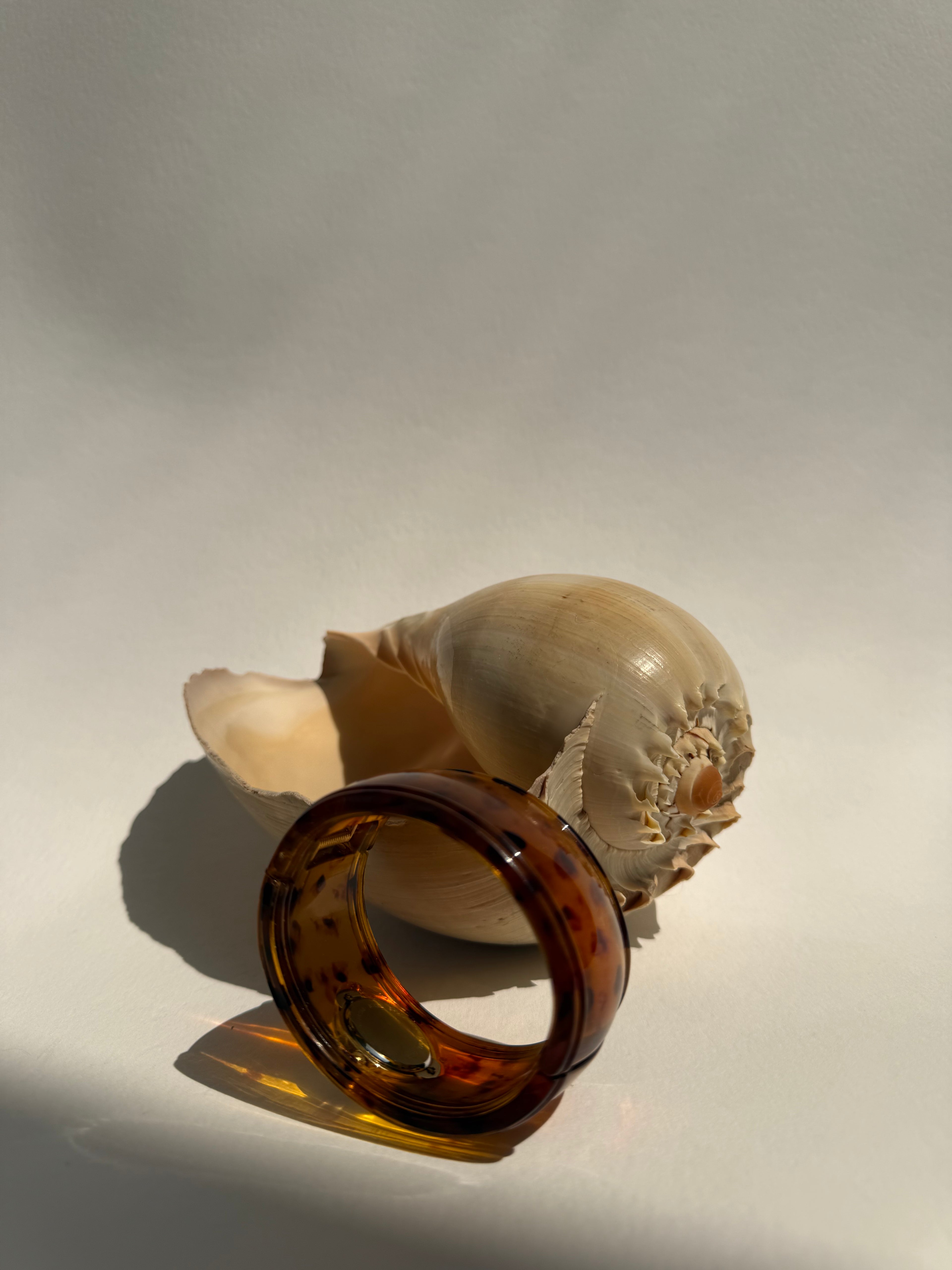 TORTOISE BROWN HINGED CUFF WATCH